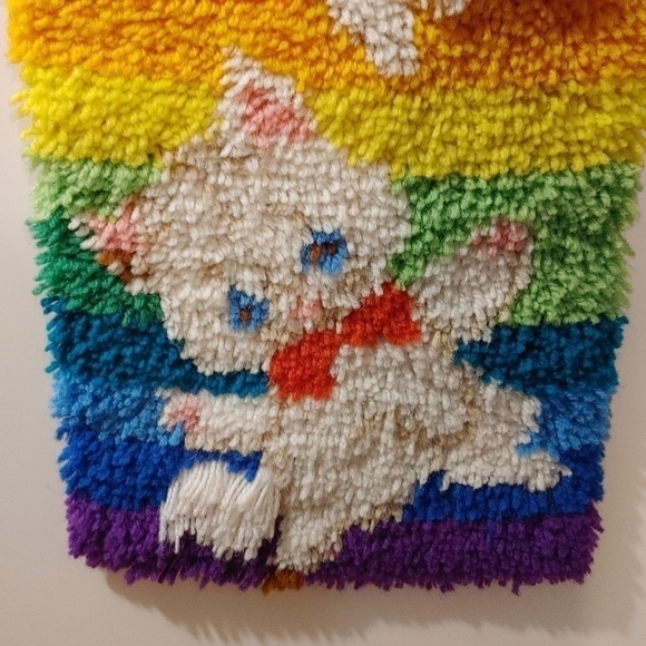 VINTAGE Rainbow Kitty Rug/Hanging - Picture 2 of 7